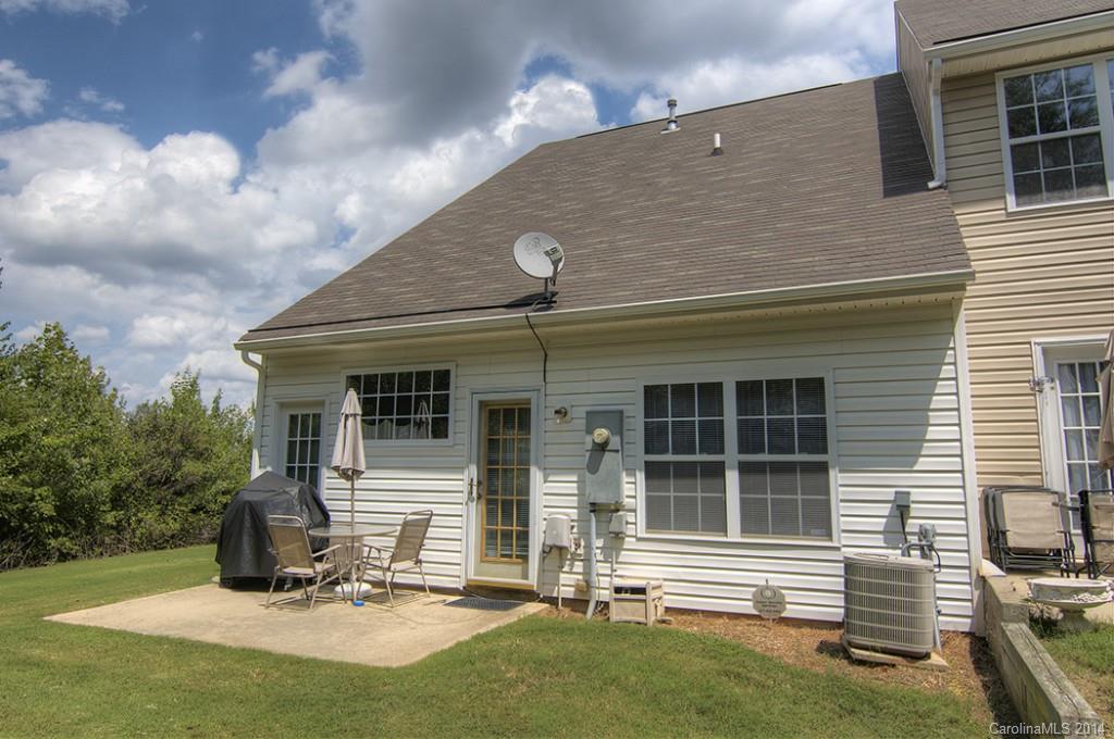 Old Stone Crossing - Residential