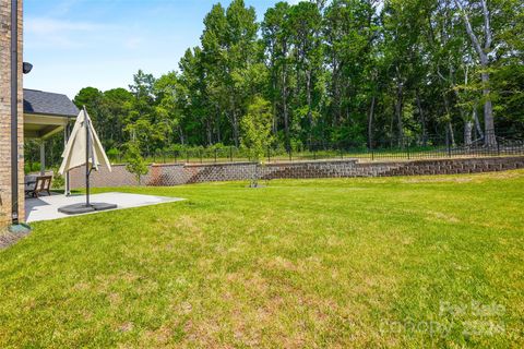 A home in Huntersville