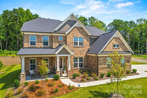 A home in Huntersville