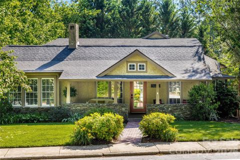 672 Blythe Street Hendersonville NC 28739