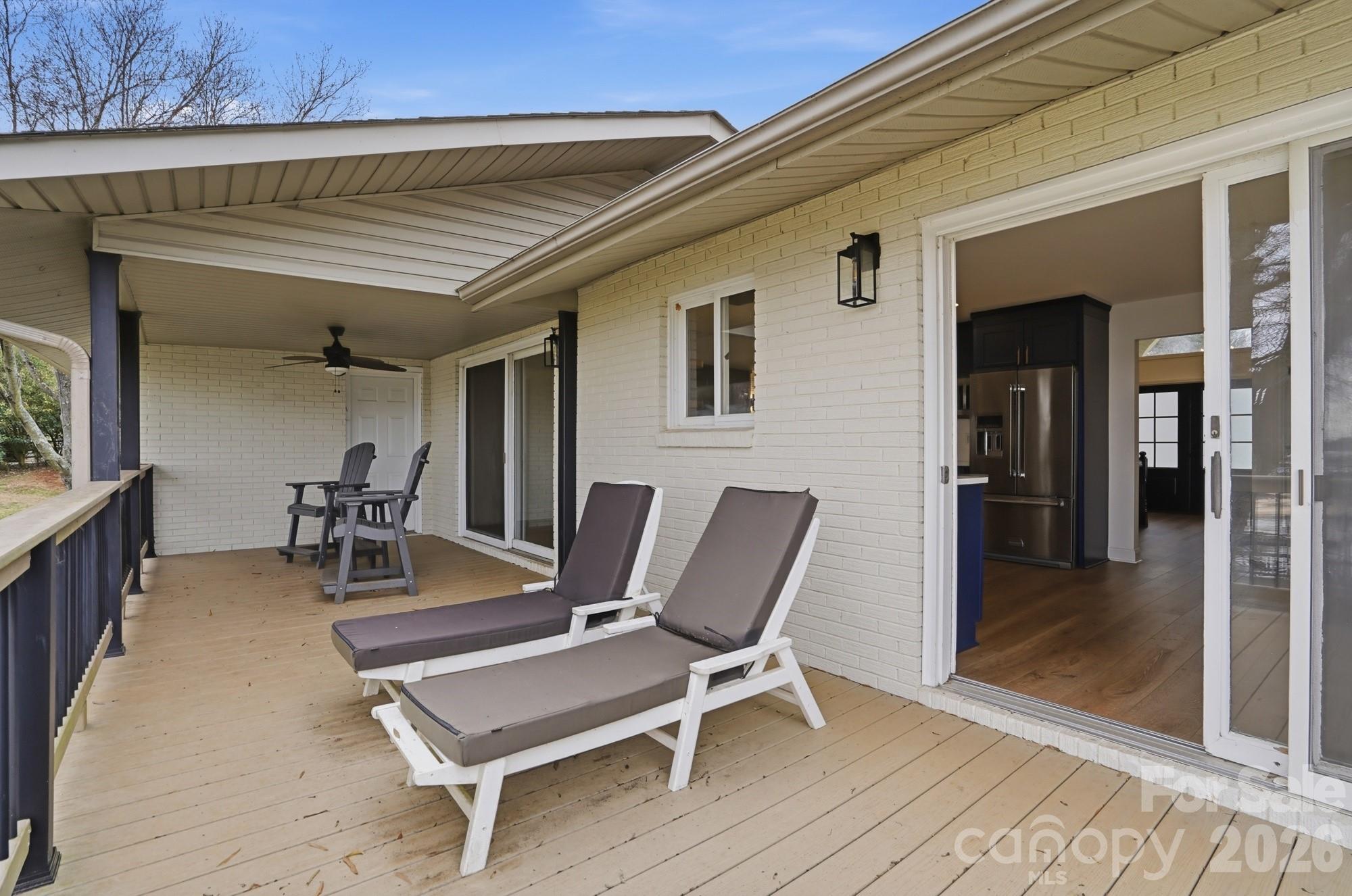 Imperial Point - Residential