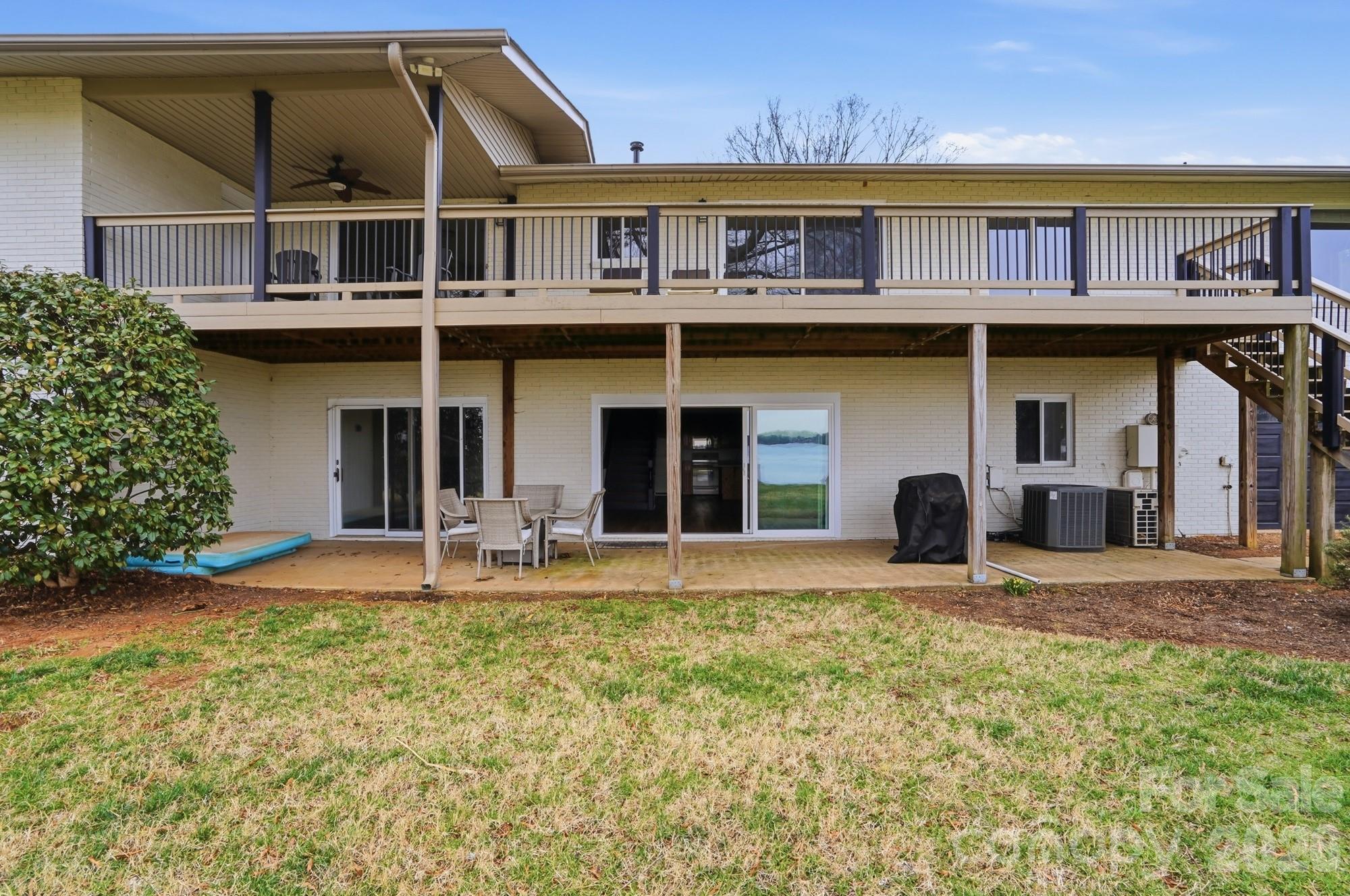 Imperial Point - Residential