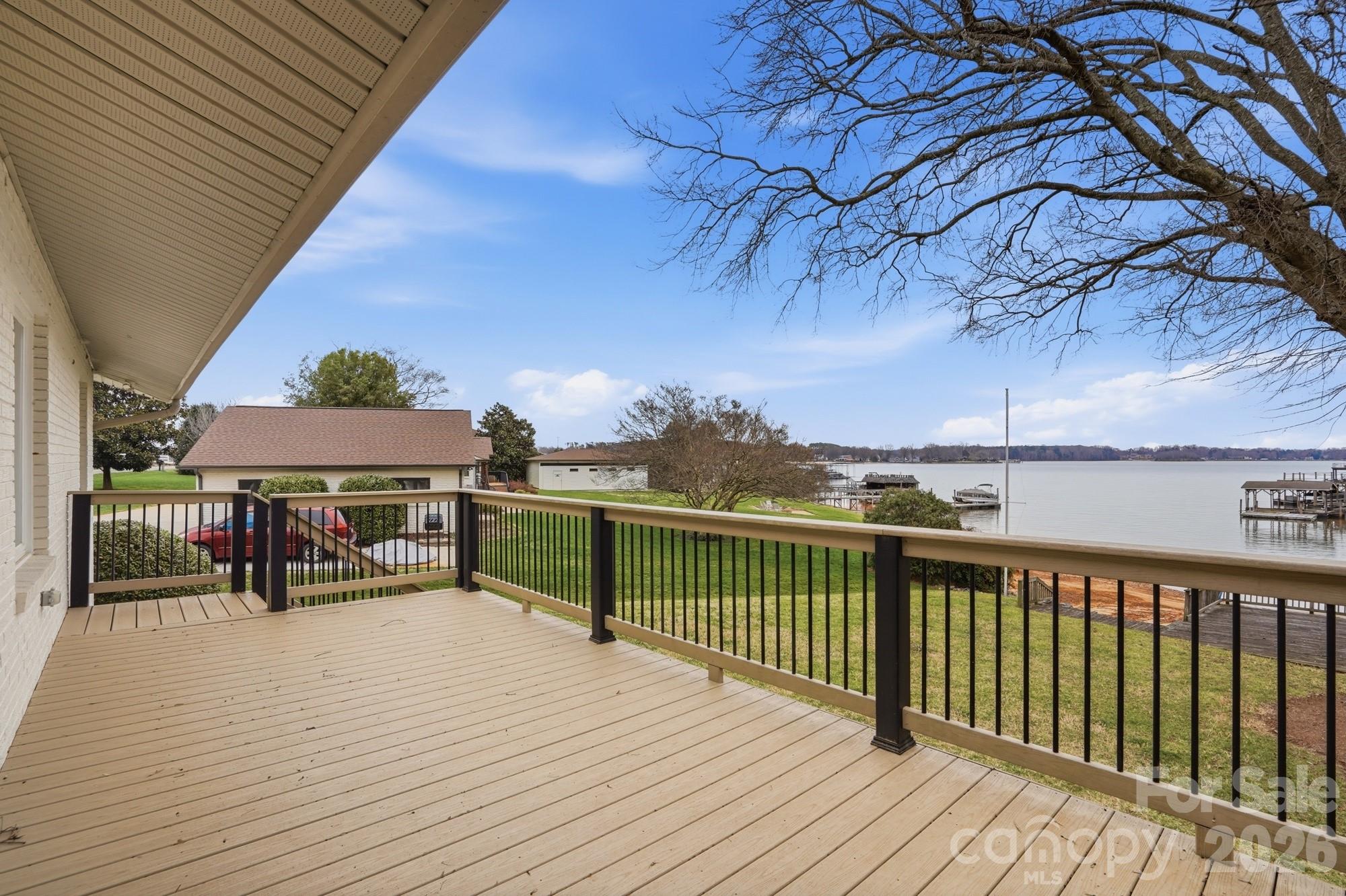 Imperial Point - Residential