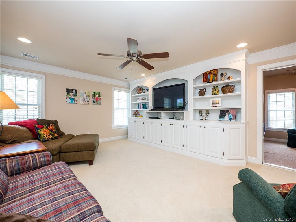 Vanderburg Estates Ii - Residential