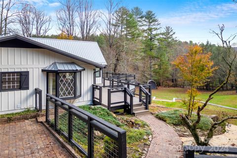 A home in Hendersonville