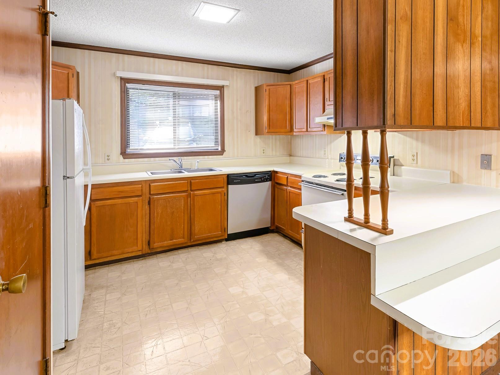 33 Lake Drive G-1