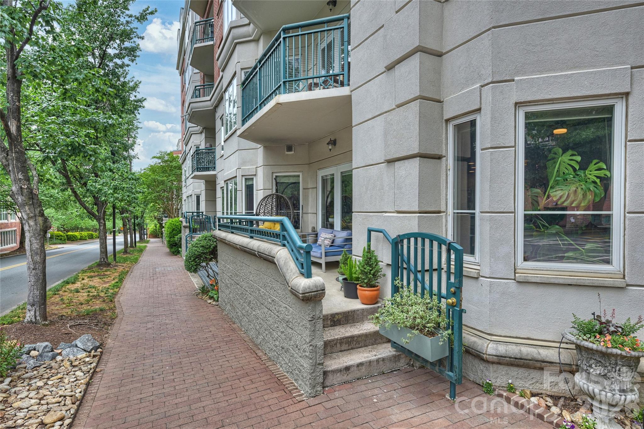 Jefferson Square - Residential