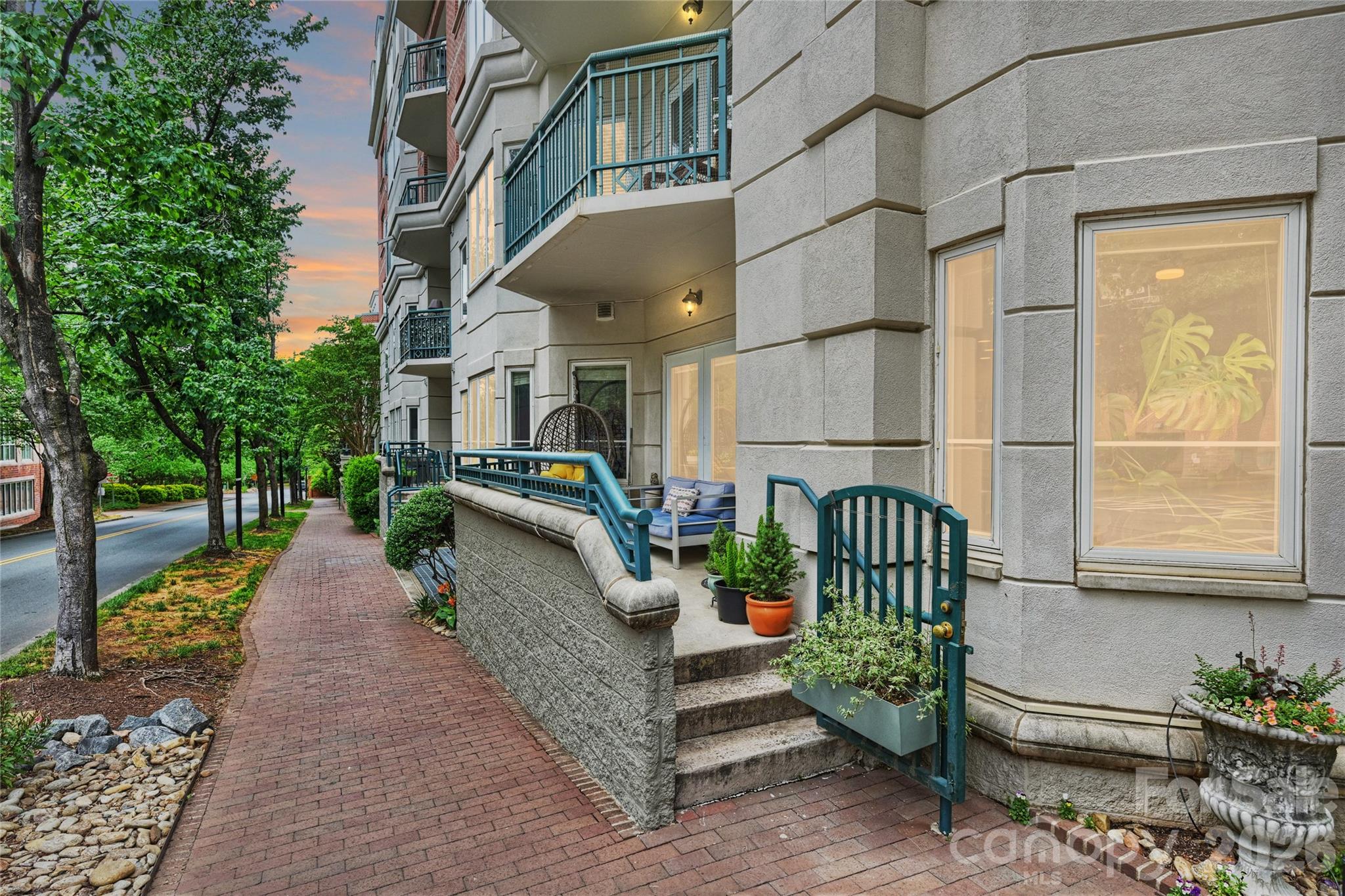 401 N Church Street 103