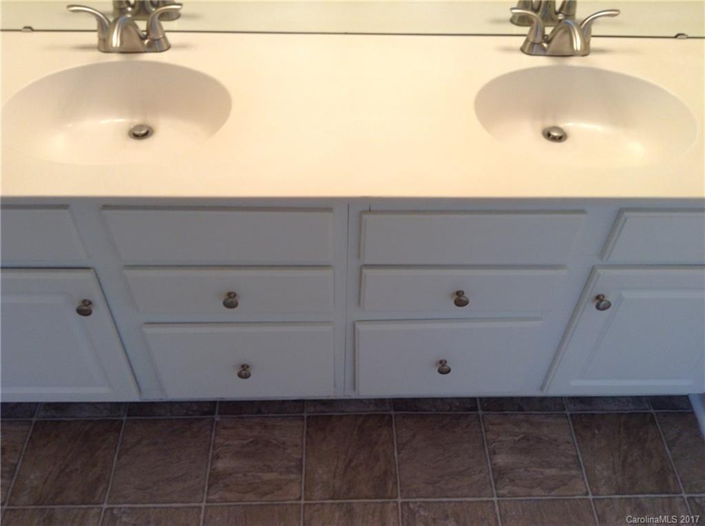 Rocky River Crossing - Residential Lease