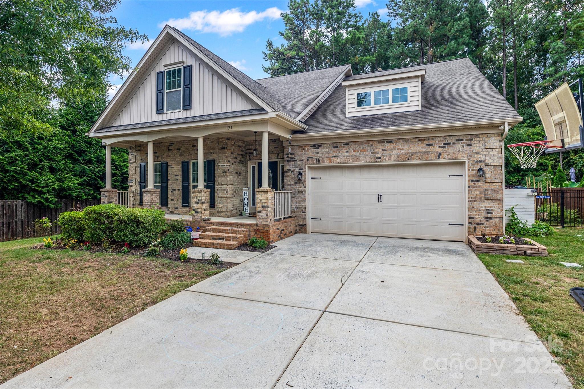 121 Misty Woods Drive