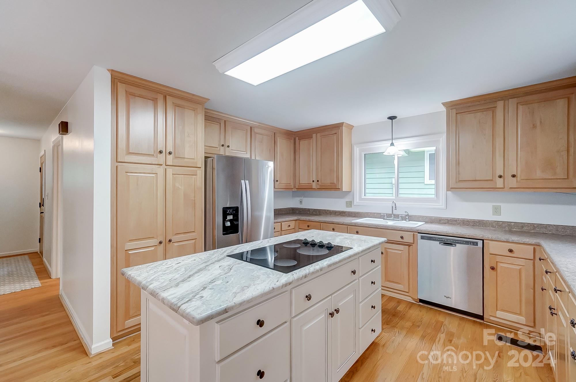 Royal Oaks - Residential