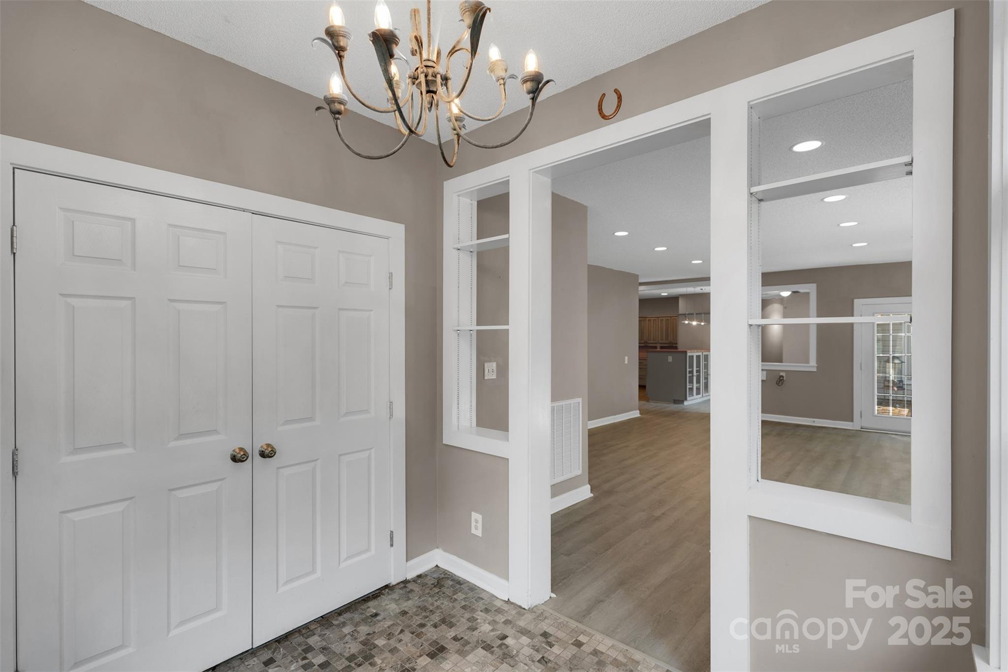 3333 Roberta Road