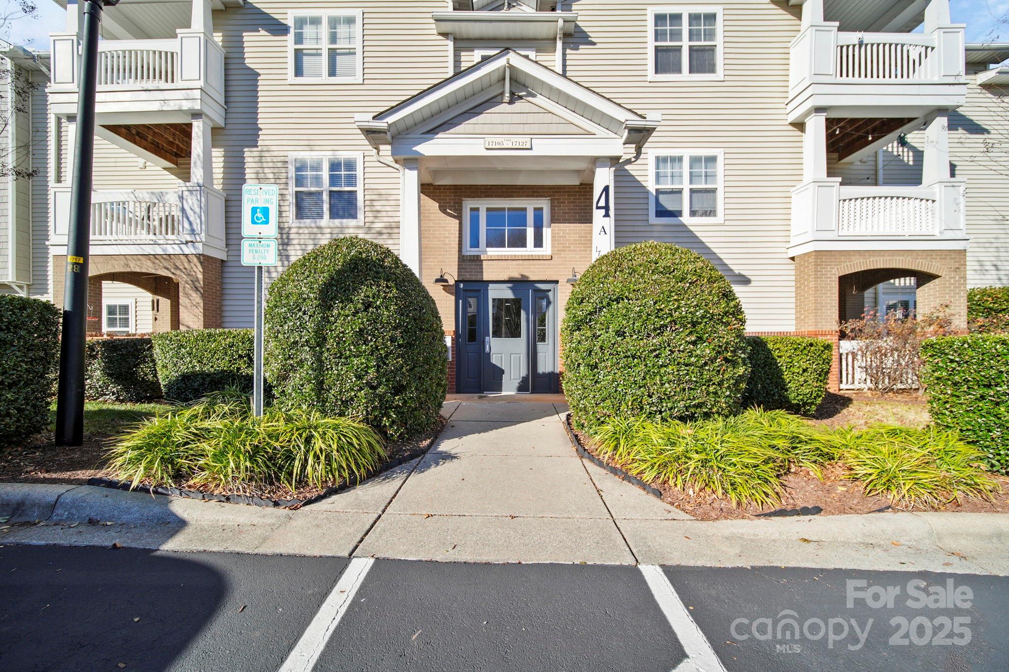 17113 Doe Valley Court