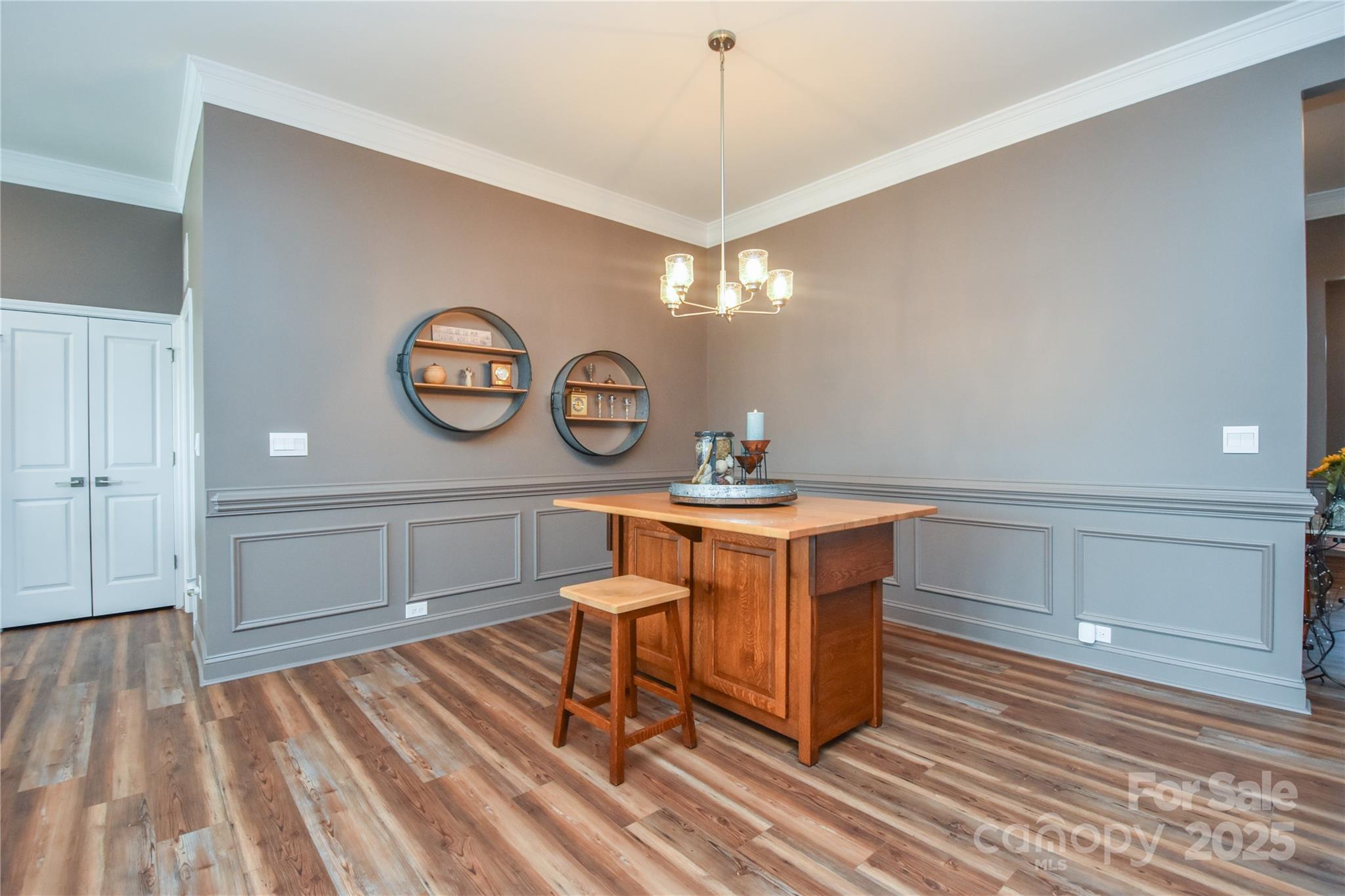 1638 Sweetmoss Loop