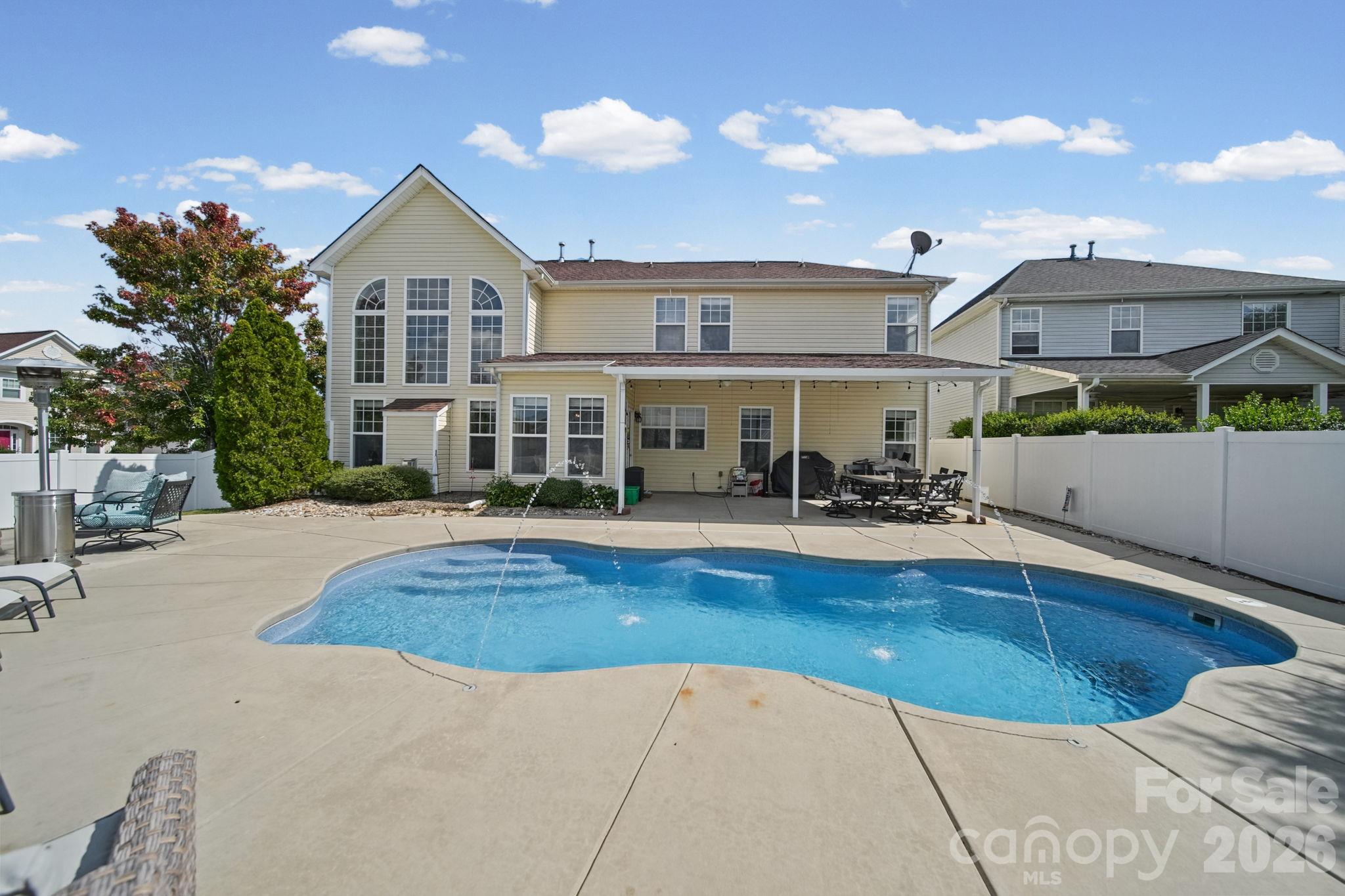 3604 Grovecreek Pond Drive