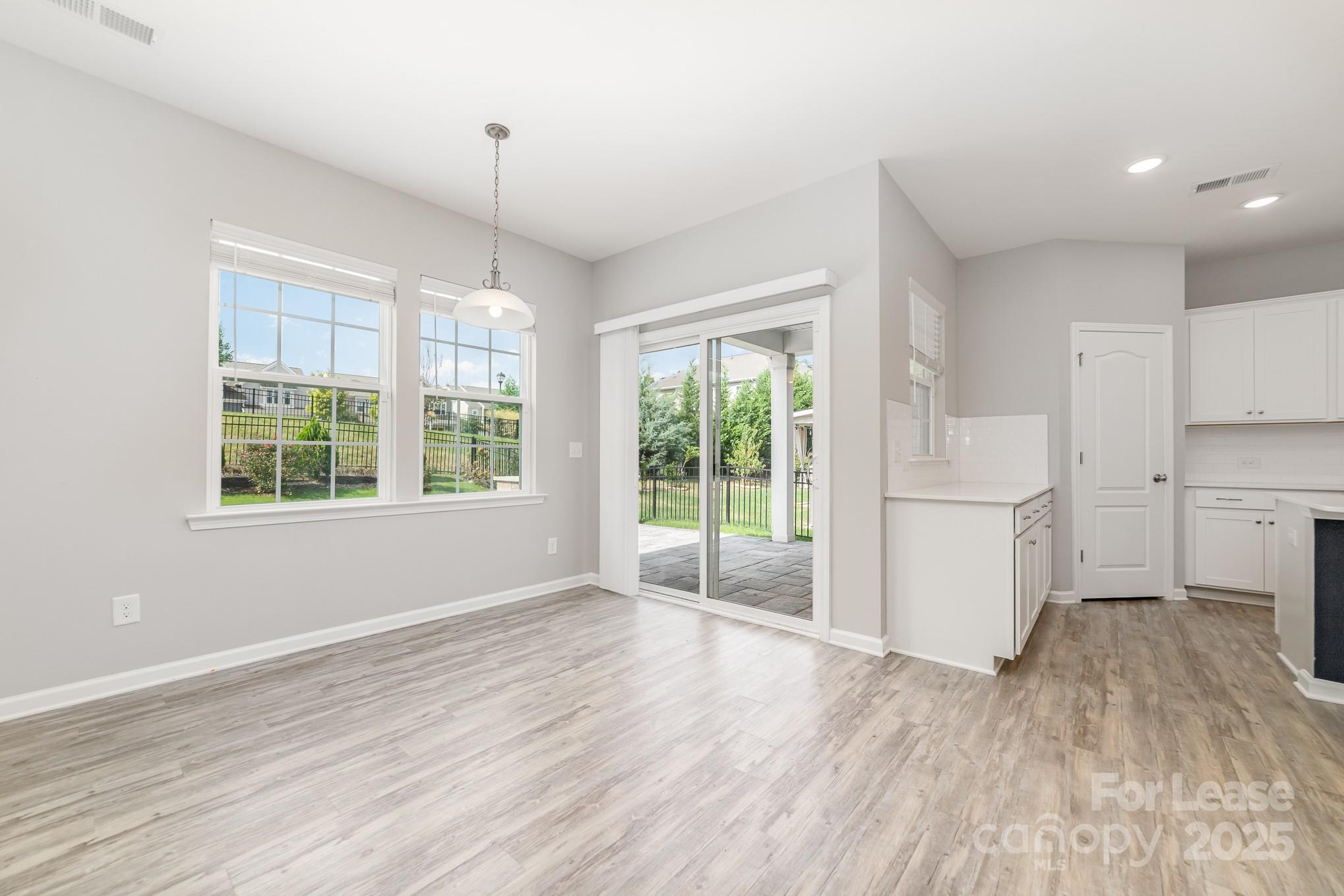 Oakland Pointe - Residential Lease