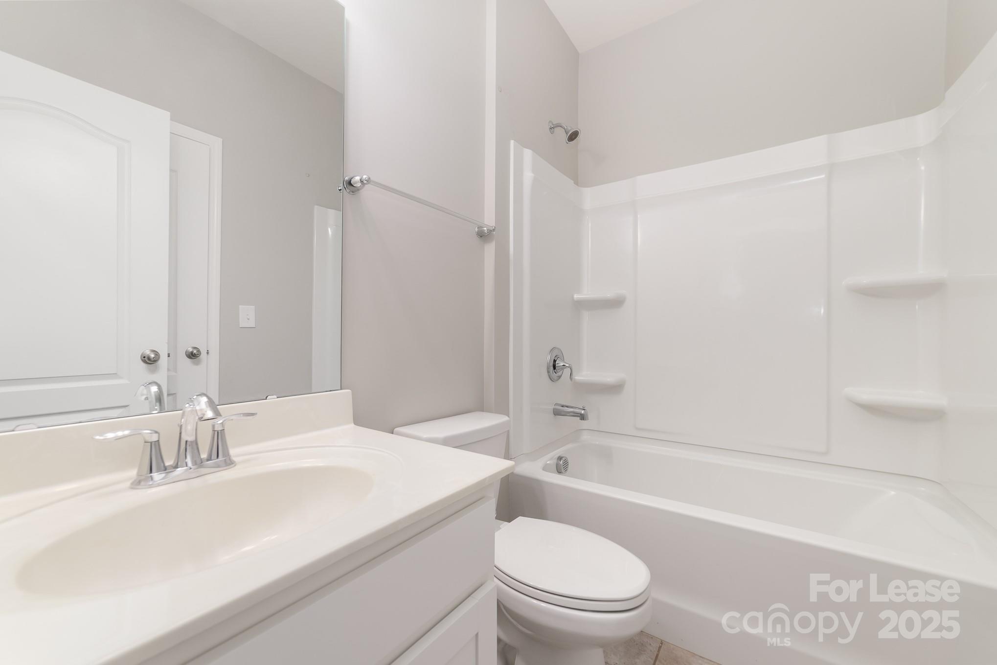 Oakland Pointe - Residential Lease