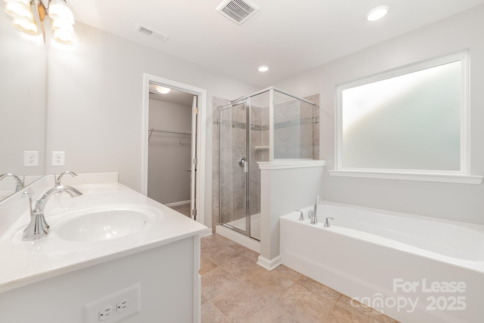 Oakland Pointe - Residential Lease