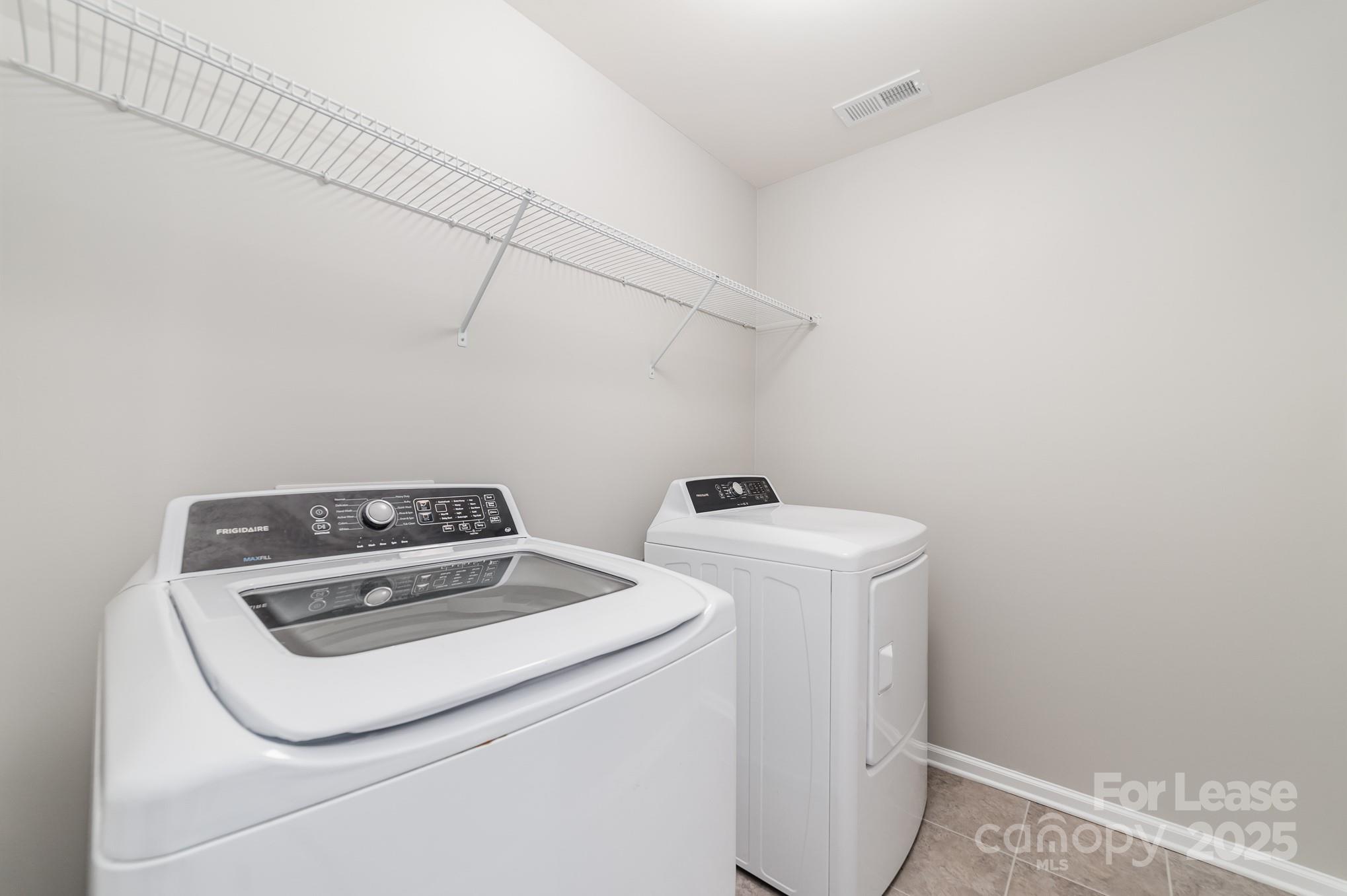 Oakland Pointe - Residential Lease