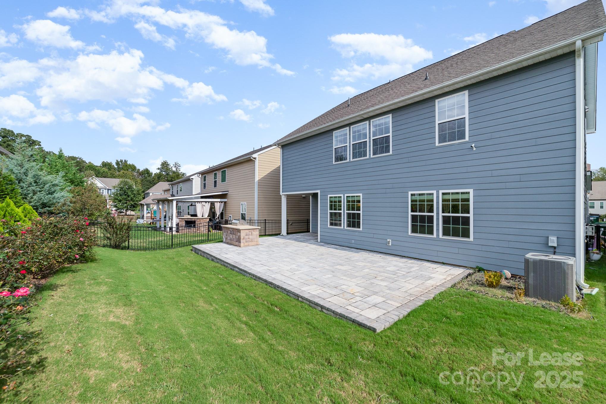 Oakland Pointe - Residential Lease