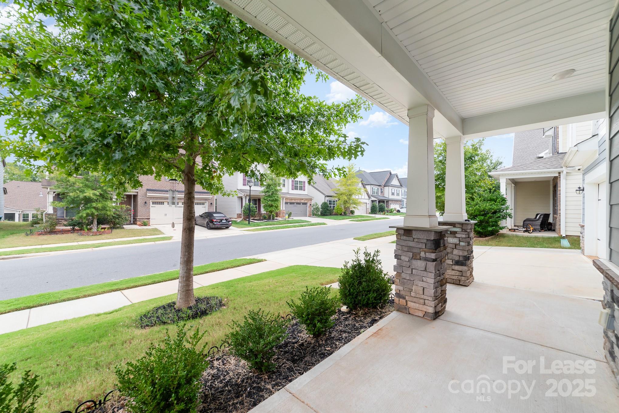 Oakland Pointe - Residential Lease