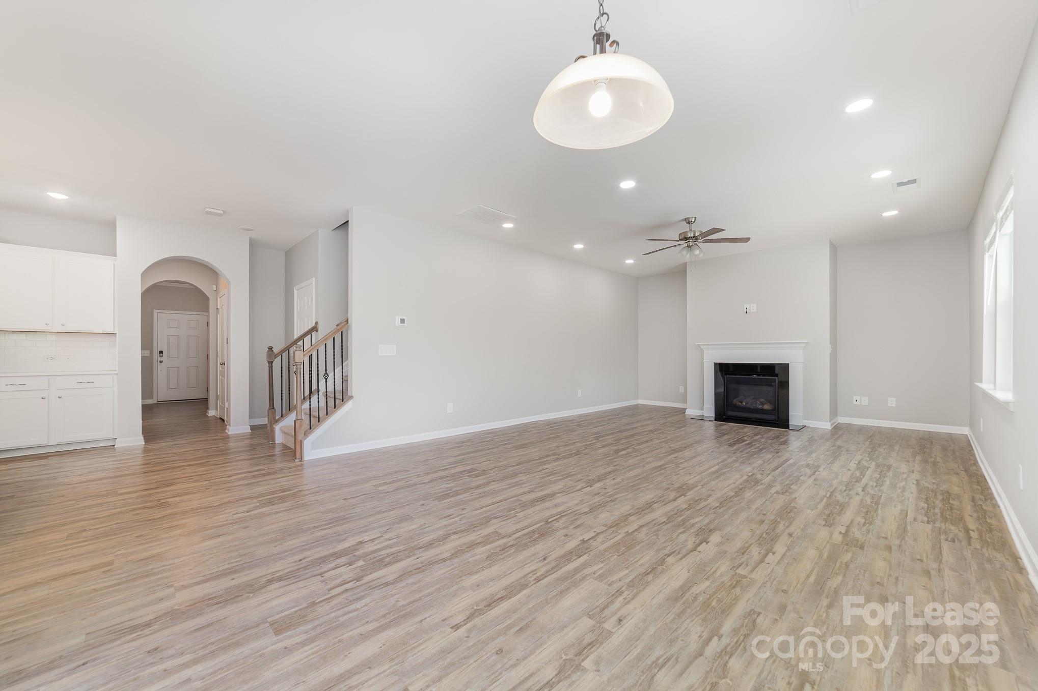 Oakland Pointe - Residential Lease