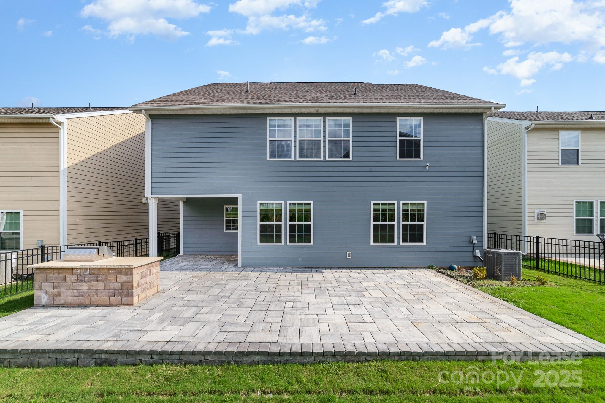 Oakland Pointe - Residential Lease