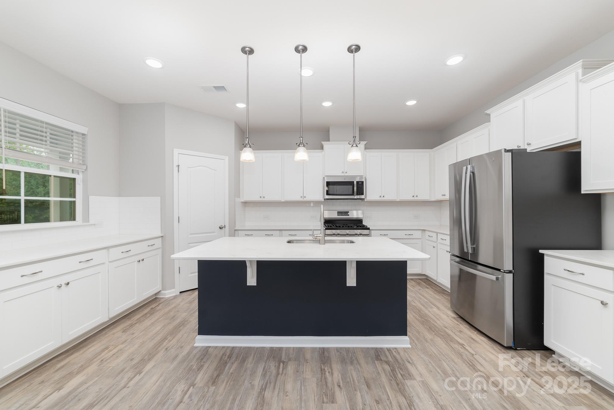Oakland Pointe - Residential Lease
