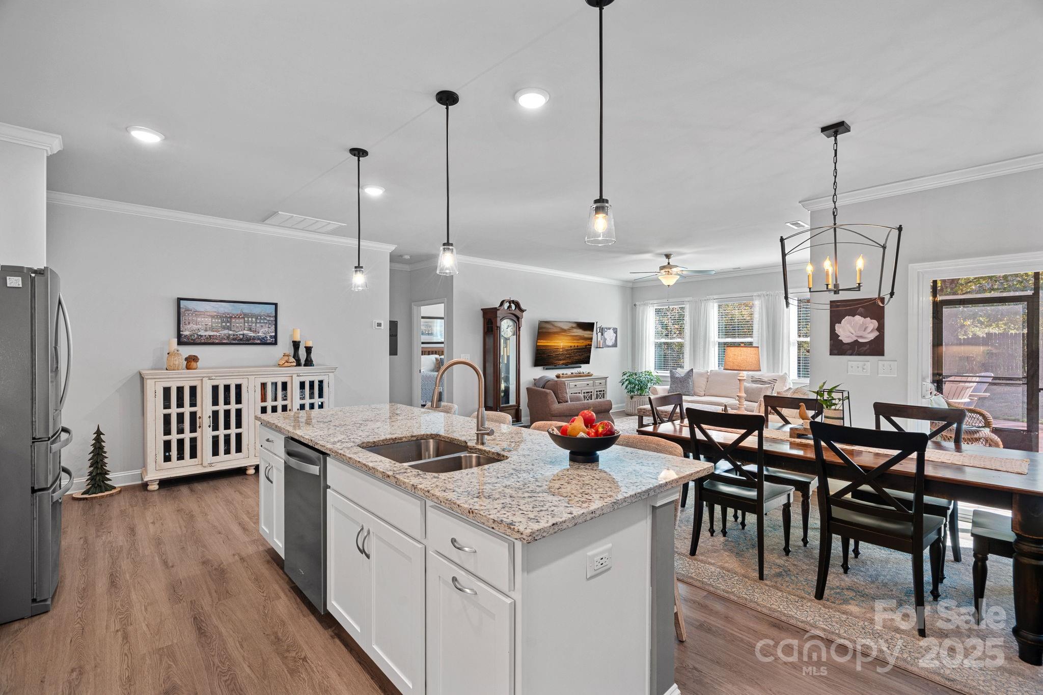 Grove Manor - Residential