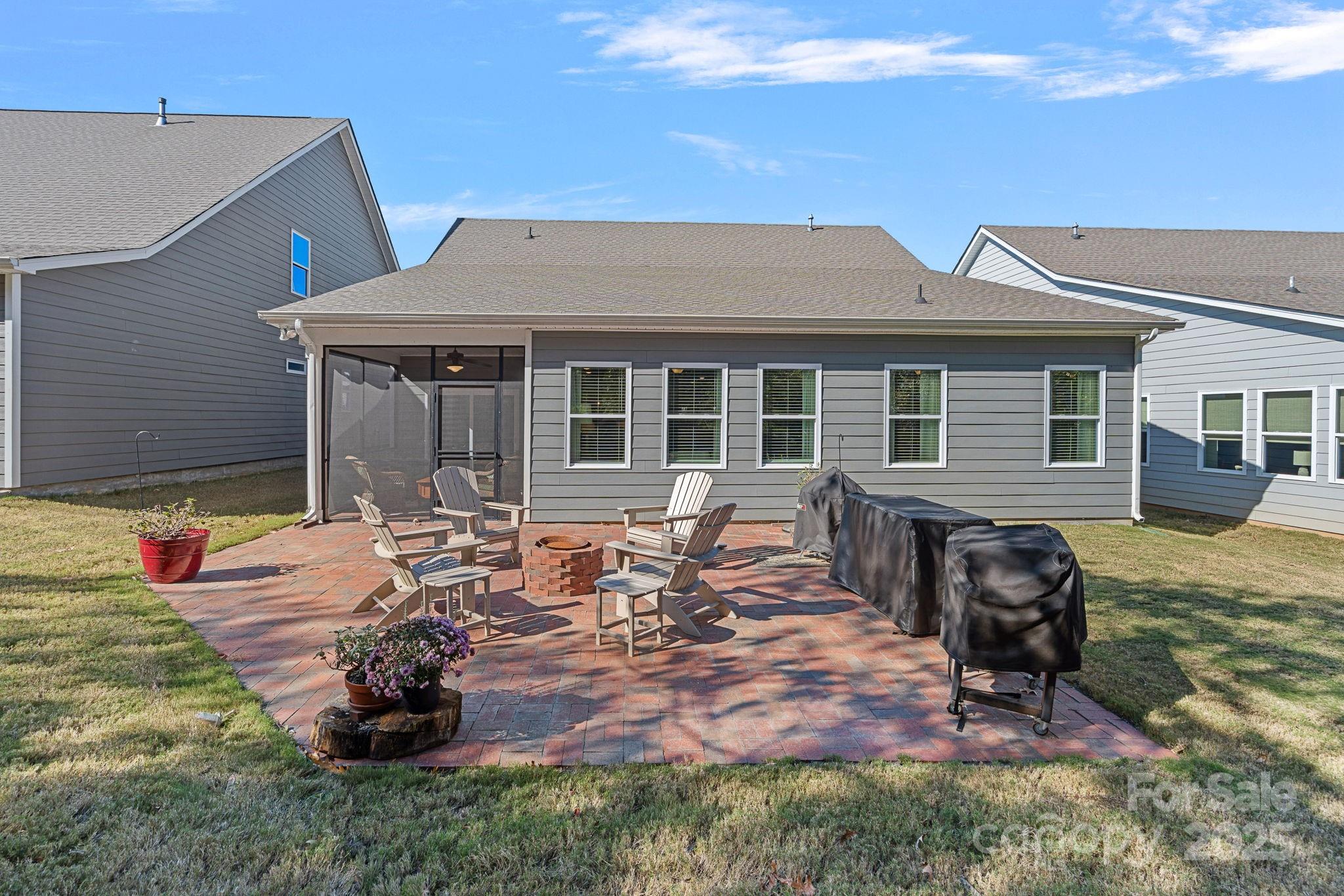 Grove Manor - Residential