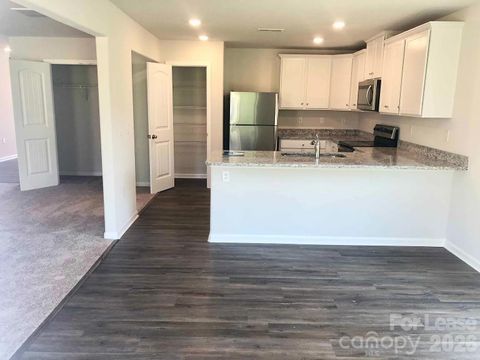 Photo of 9224 Creedmore Hills Drive, Charlotte, NC 28214 (MLS # 4376312)