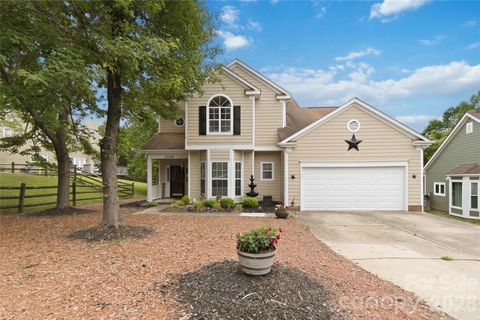 Photo of 3028 Pennridge Place, Matthews, NC 28105 (MLS # 4360918)