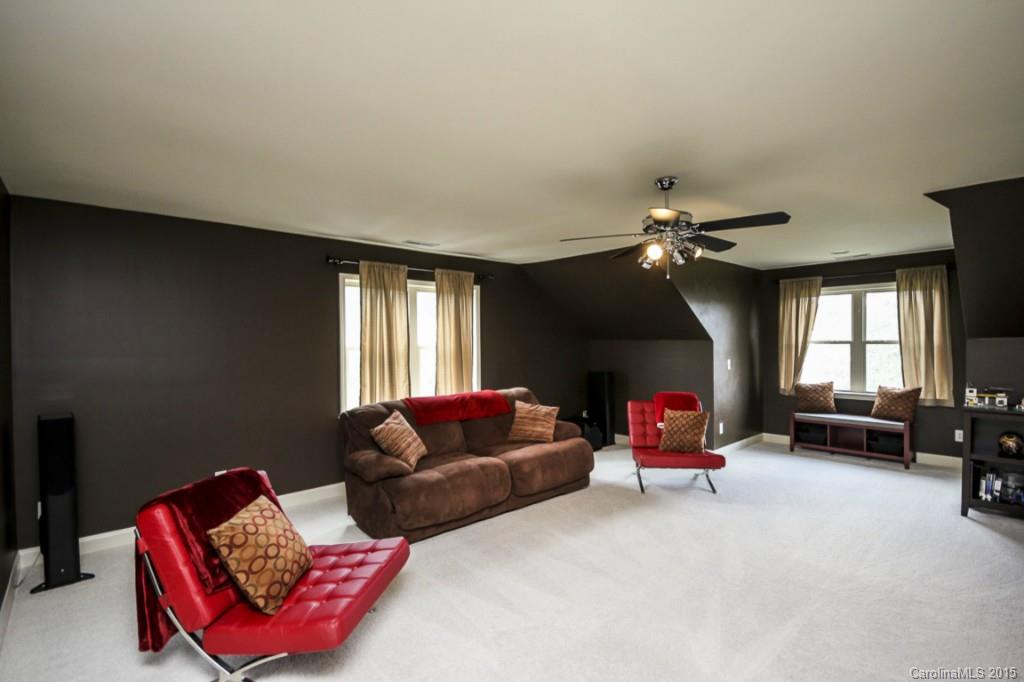 Hilton Meadows - Residential