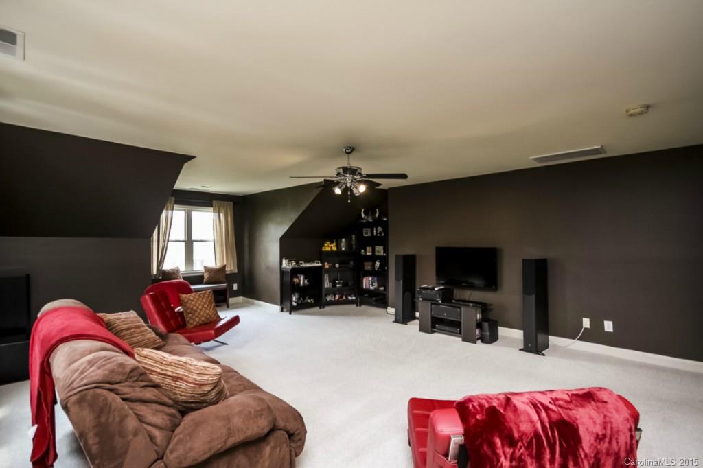 Hilton Meadows - Residential