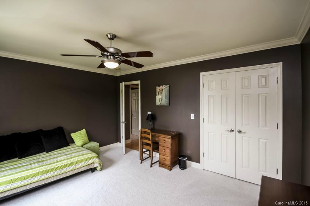 Hilton Meadows - Residential