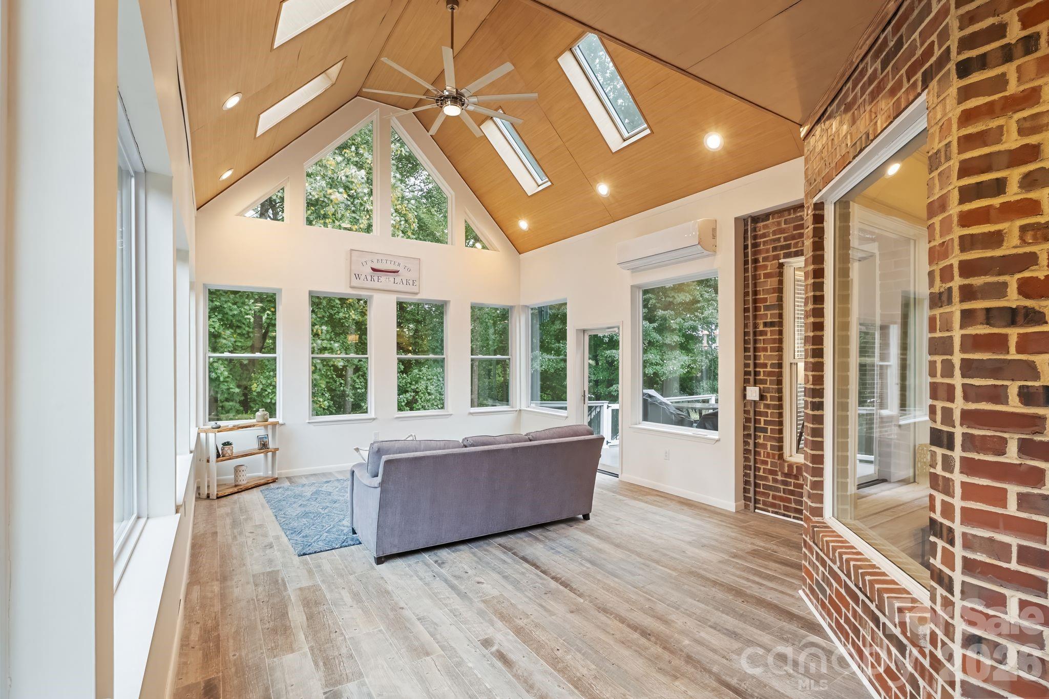 Misty Waters - Residential