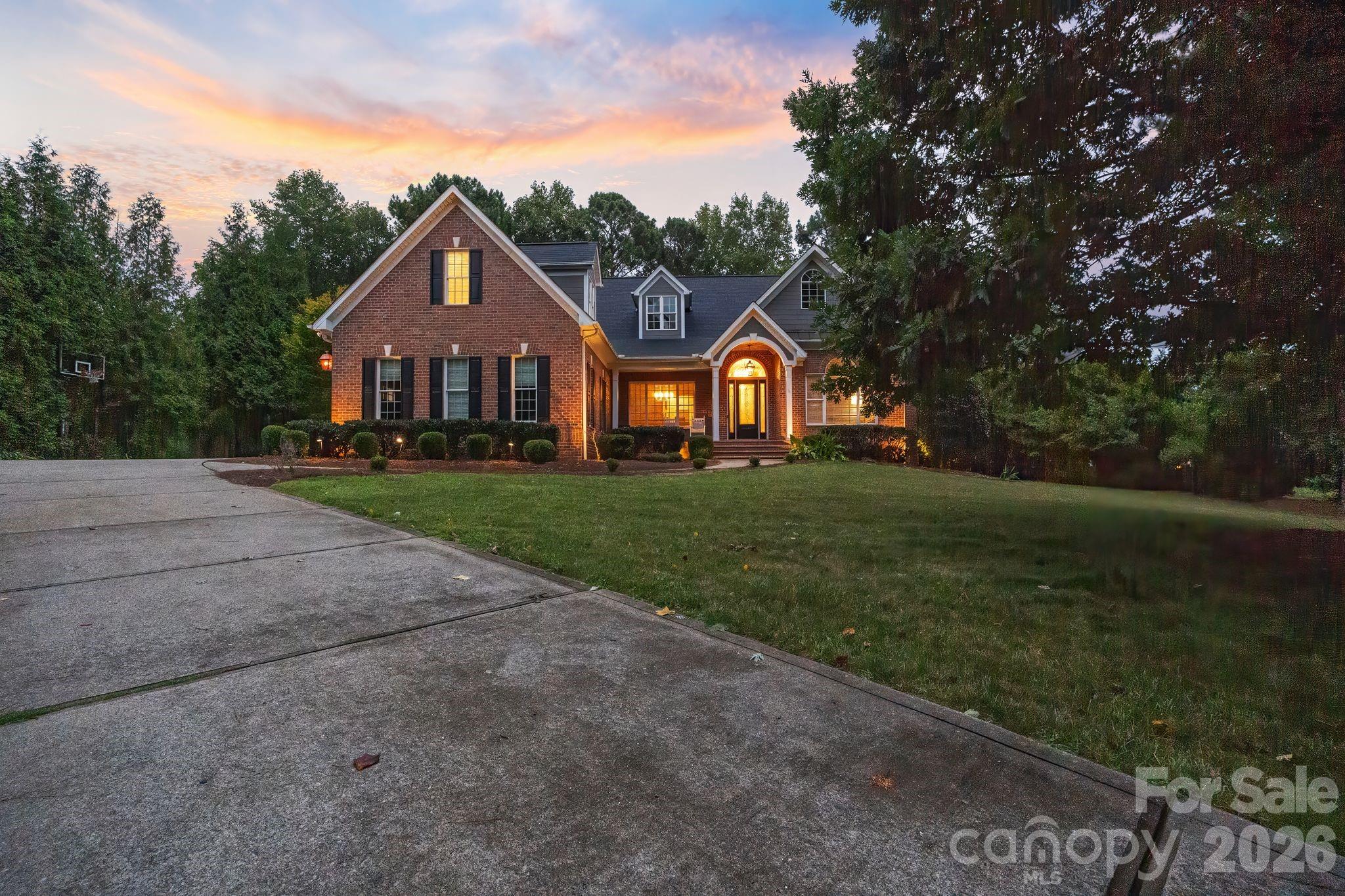 Misty Waters - Residential