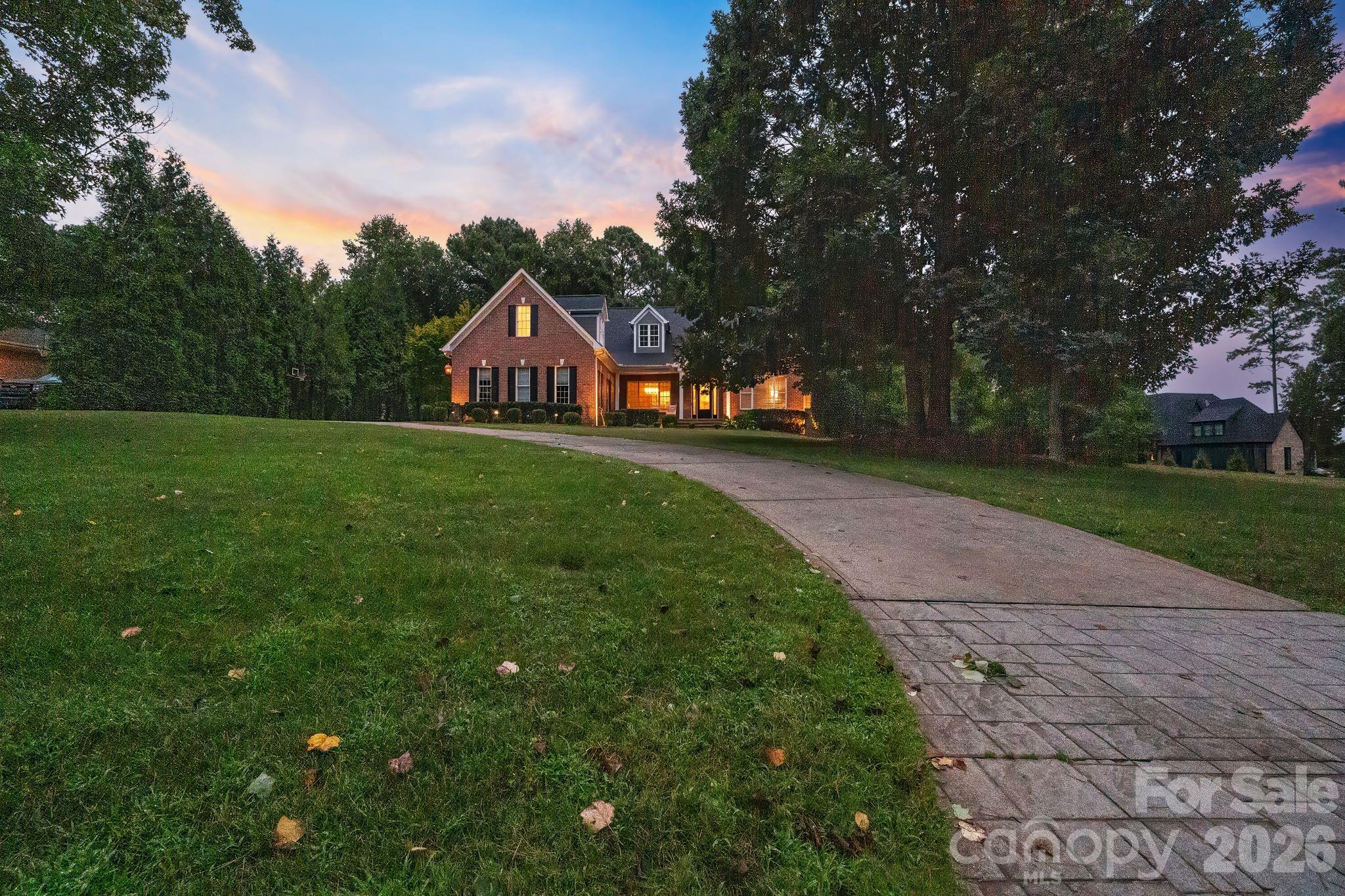 Misty Waters - Residential