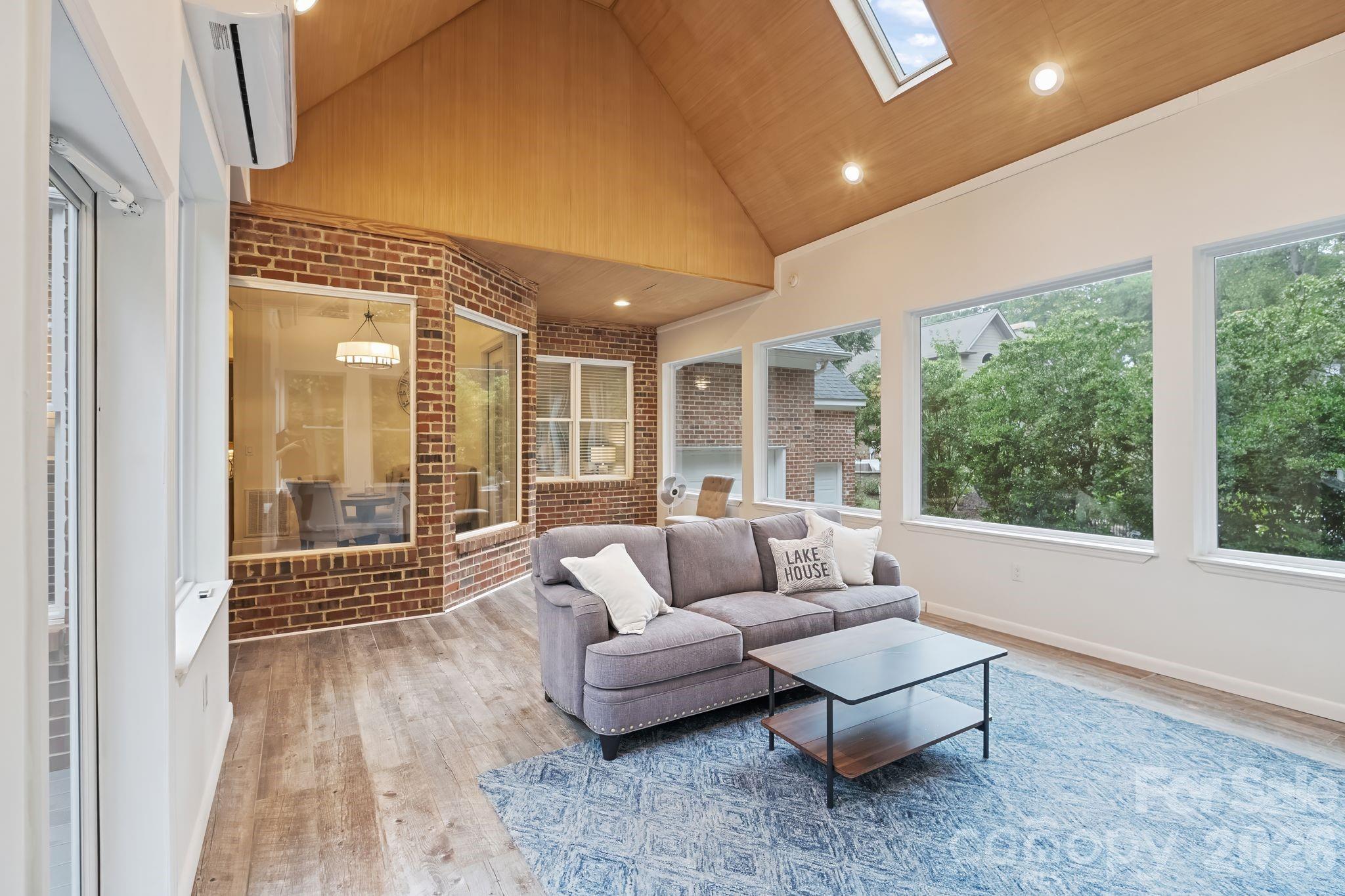 Misty Waters - Residential