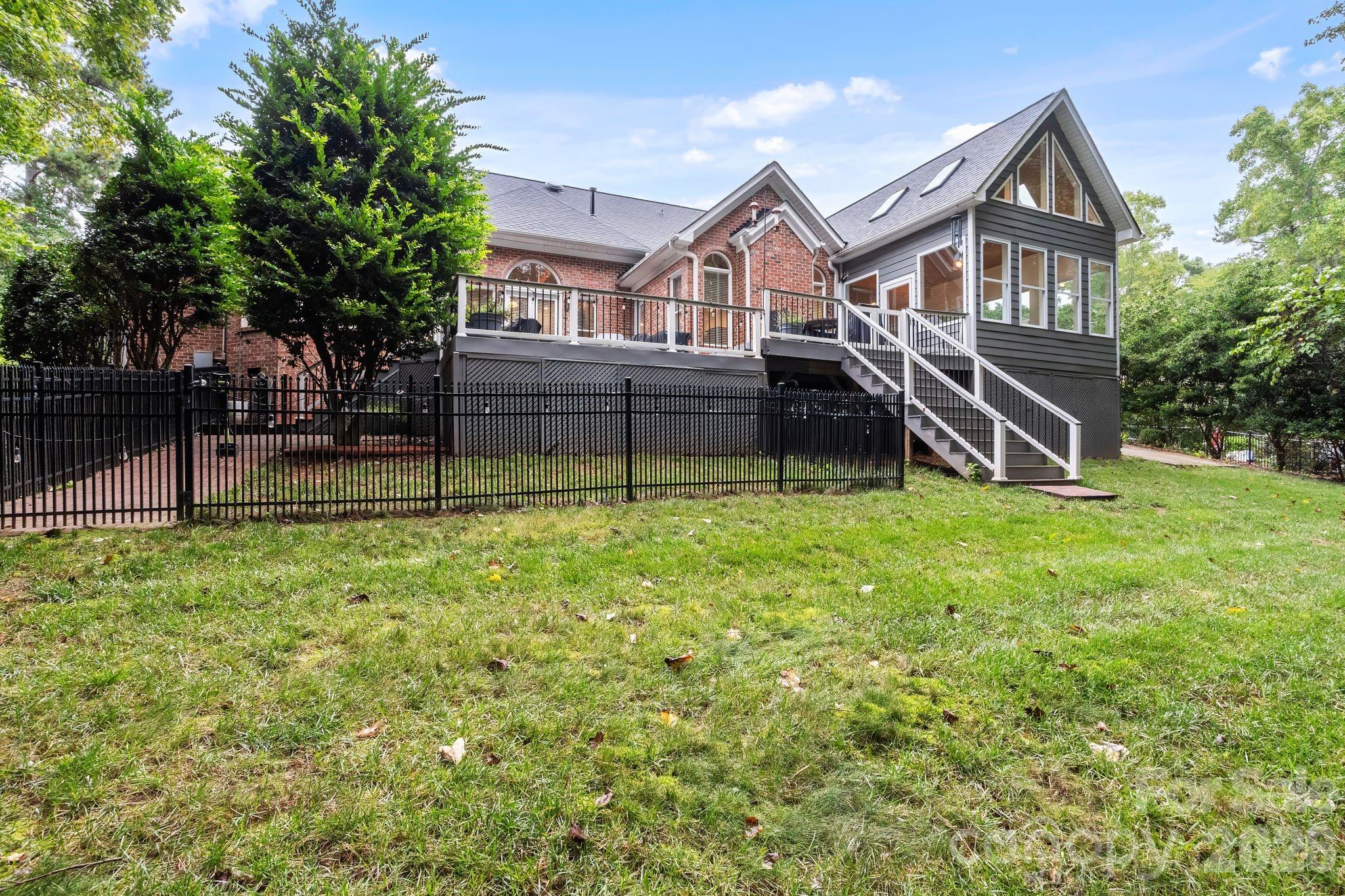 Misty Waters - Residential