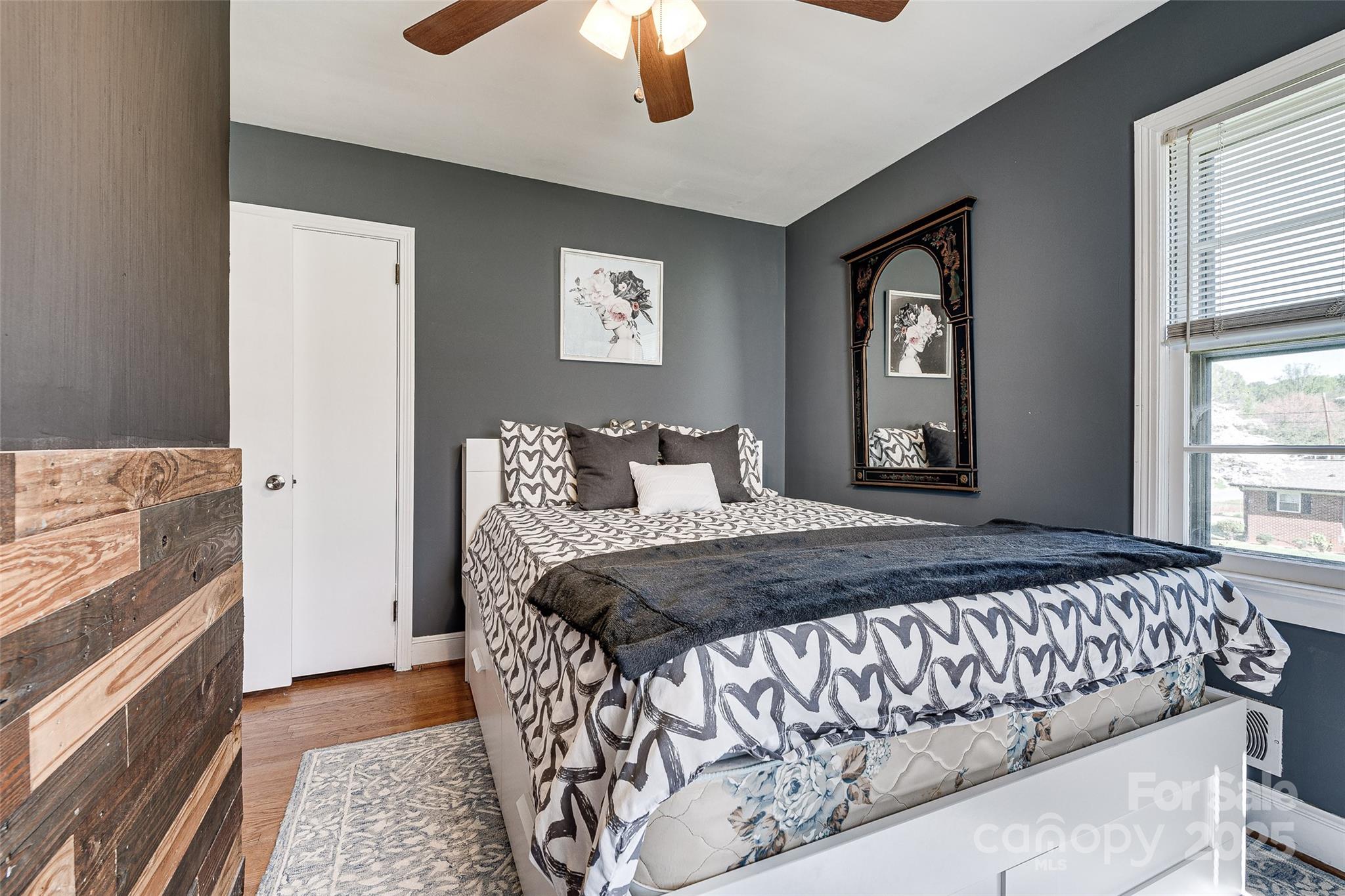 Conover, North Carolina 28613, United States, 3 Bedrooms Bedrooms, ,1 BathroomBathrooms,Residential,Under Contract,105890