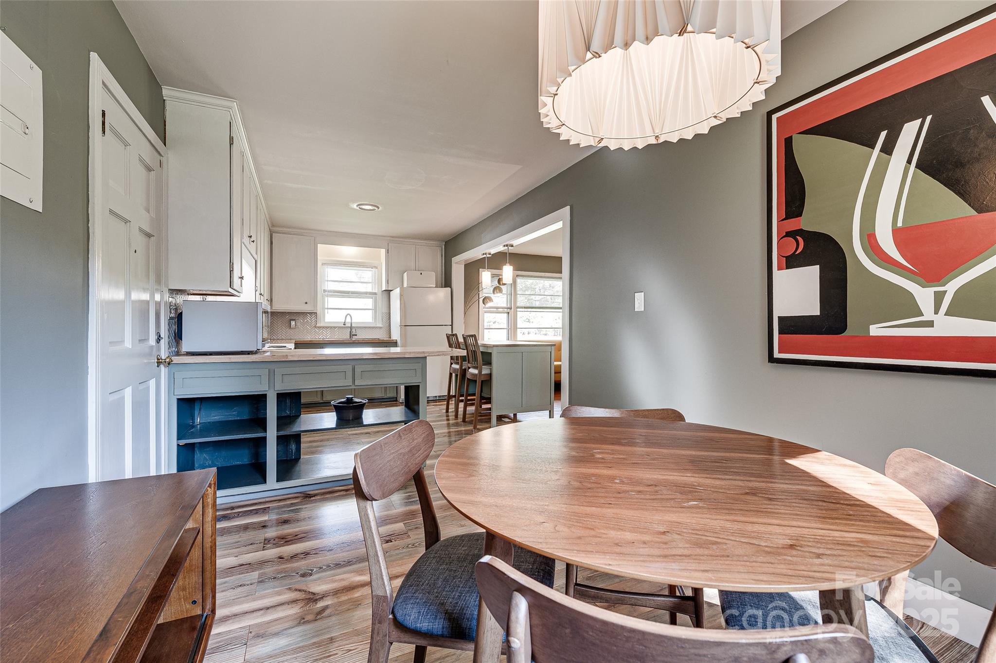 Conover, North Carolina 28613, United States, 3 Bedrooms Bedrooms, ,1 BathroomBathrooms,Residential,Under Contract,105890