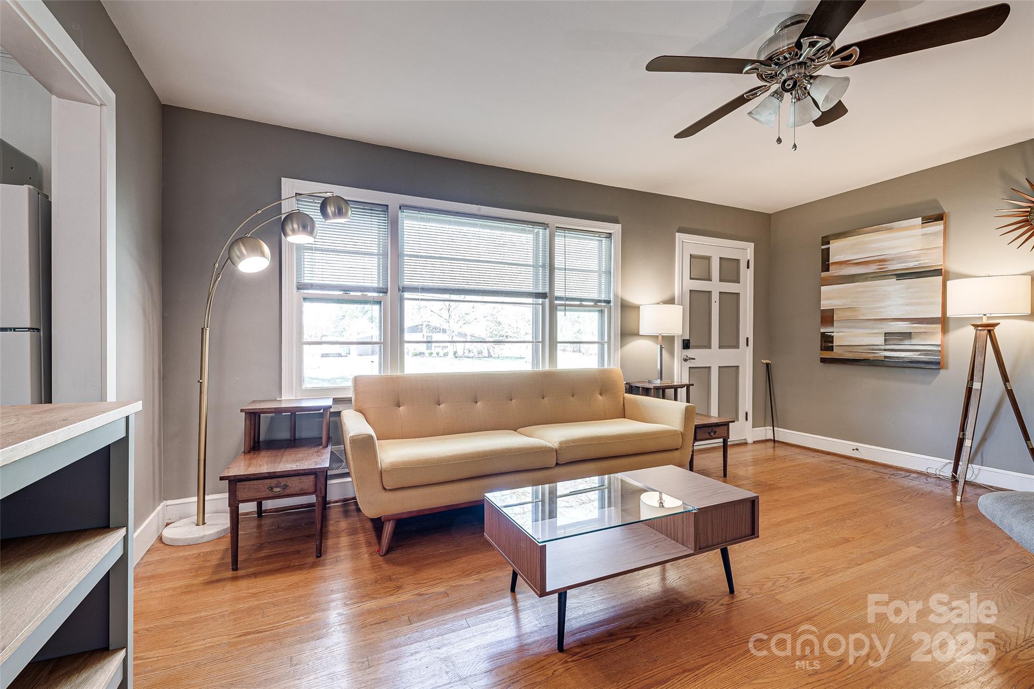 Conover, North Carolina 28613, United States, 3 Bedrooms Bedrooms, ,1 BathroomBathrooms,Residential,Under Contract,105890