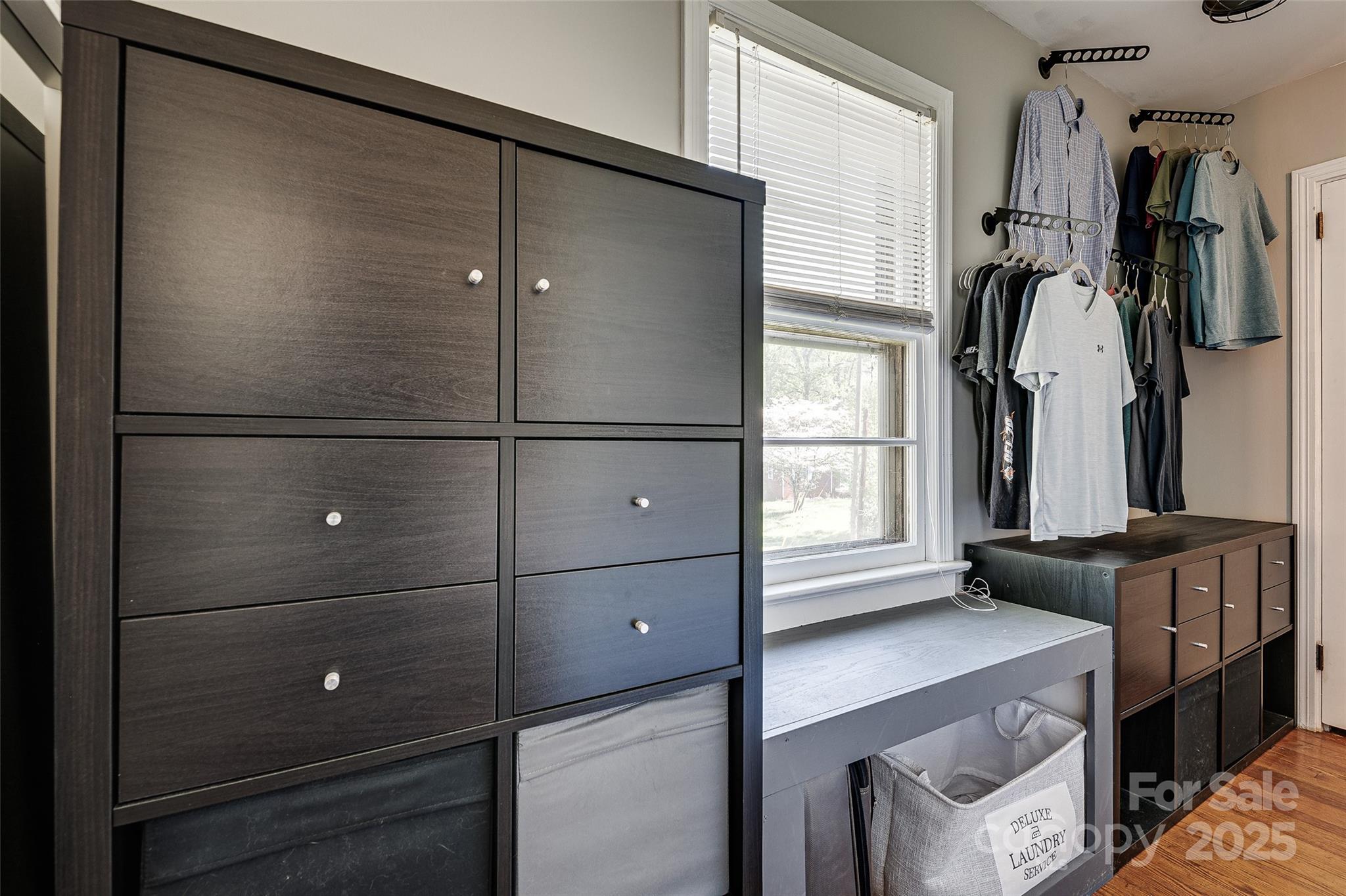 Conover, North Carolina 28613, United States, 3 Bedrooms Bedrooms, ,1 BathroomBathrooms,Residential,Under Contract,105890