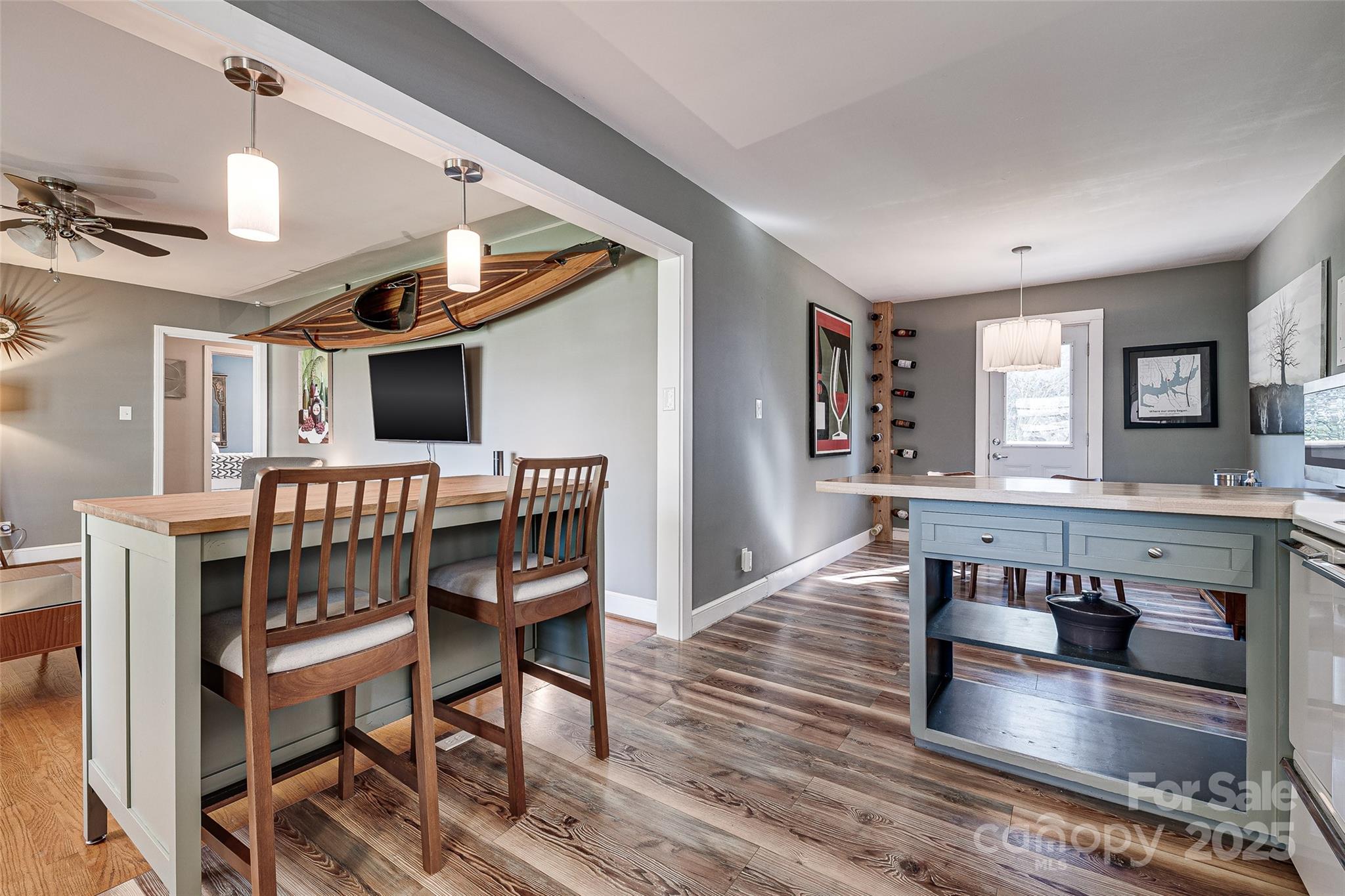 Conover, North Carolina 28613, United States, 3 Bedrooms Bedrooms, ,1 BathroomBathrooms,Residential,Under Contract,105890