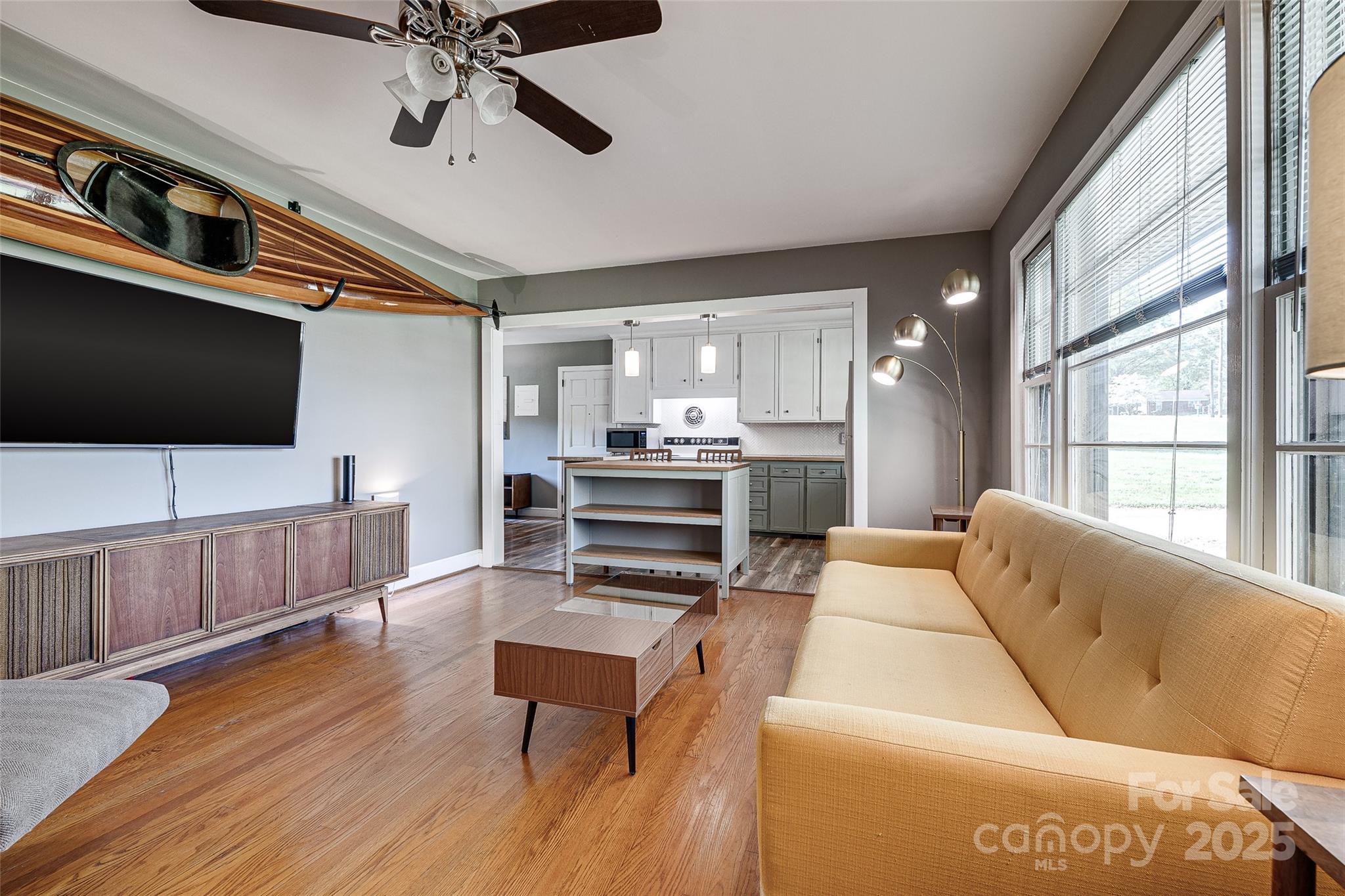 Conover, North Carolina 28613, United States, 3 Bedrooms Bedrooms, ,1 BathroomBathrooms,Residential,Under Contract,105890