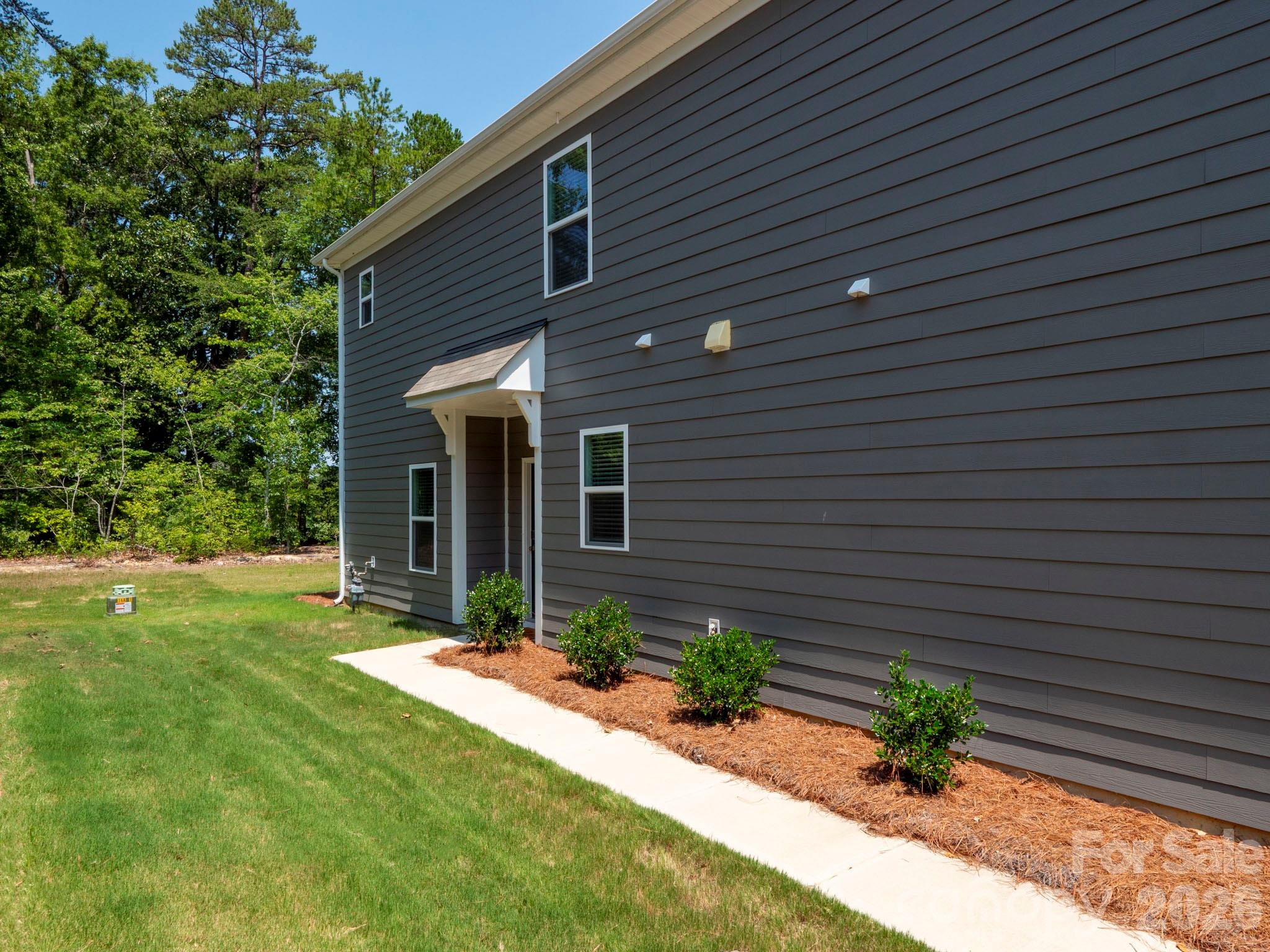 3545 Secrest Landing