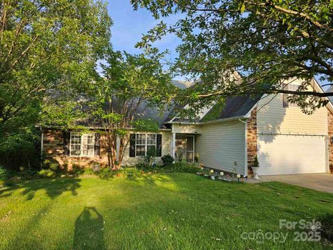 Photo of 3136 Blueberry Drive, Monroe, NC 28110 (MLS # 4329102)