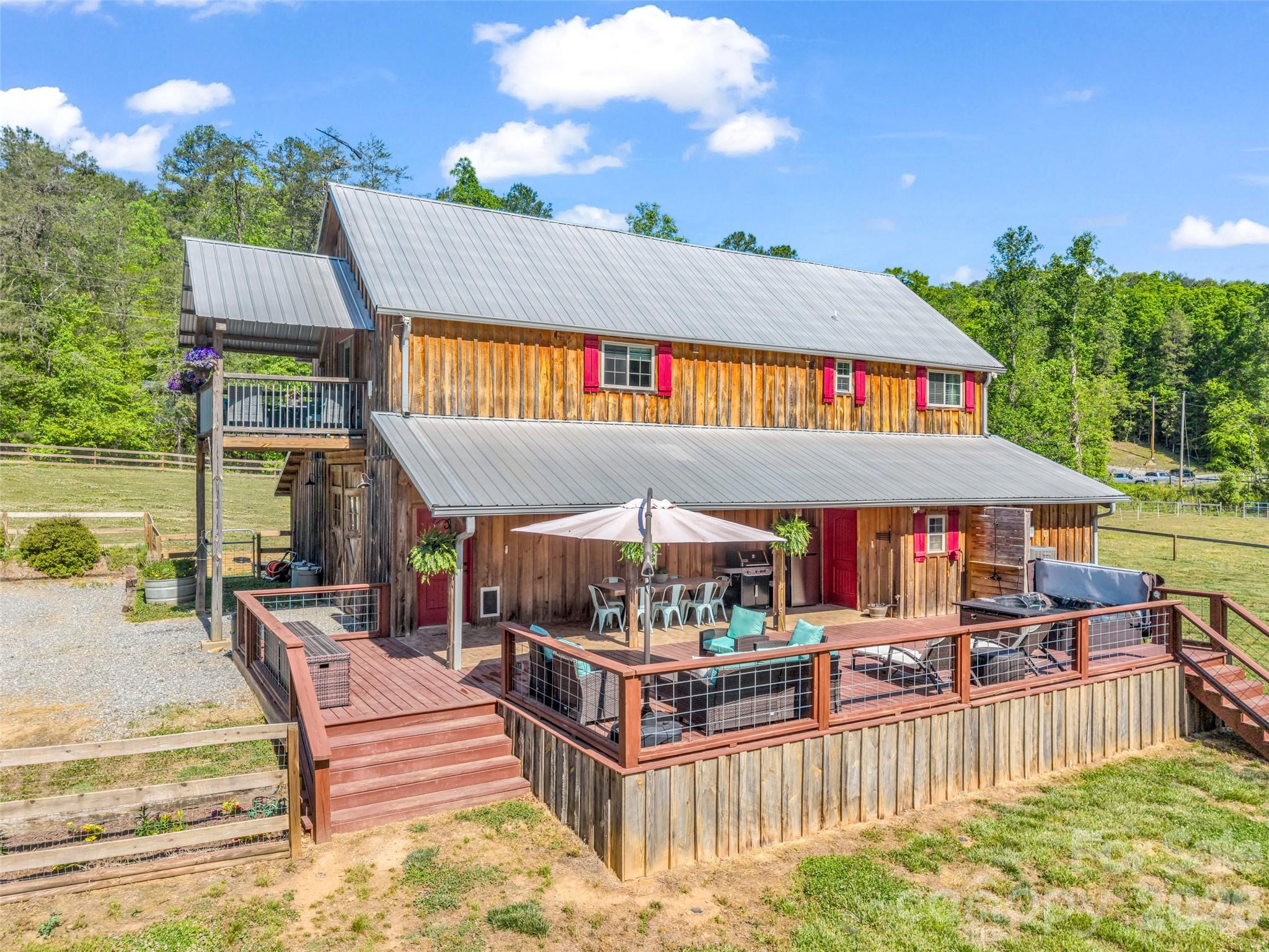400 Calhoun Trail