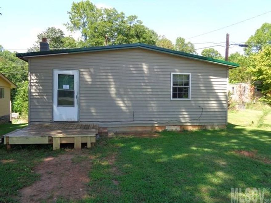2 br unheated bungalow style home with vinyl siding and metal roof being auctioned at www.xome.com. Auction Sept. 17th-20th. $2500 nonrefundable deposit charged to winning bid. Hickory city water available but not connected.